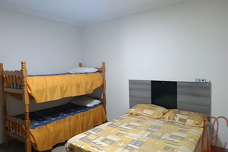 Apt. 104 - 6 people - Bombas