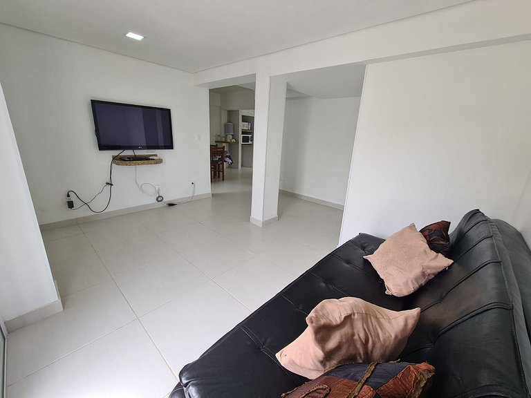 Ground Floor Apt Mariscal (4pax) 120m Beach w/ BBQ