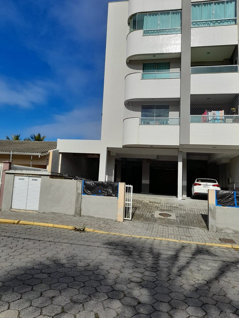 Apto 3 quartos - 8 pessoas - Bombas