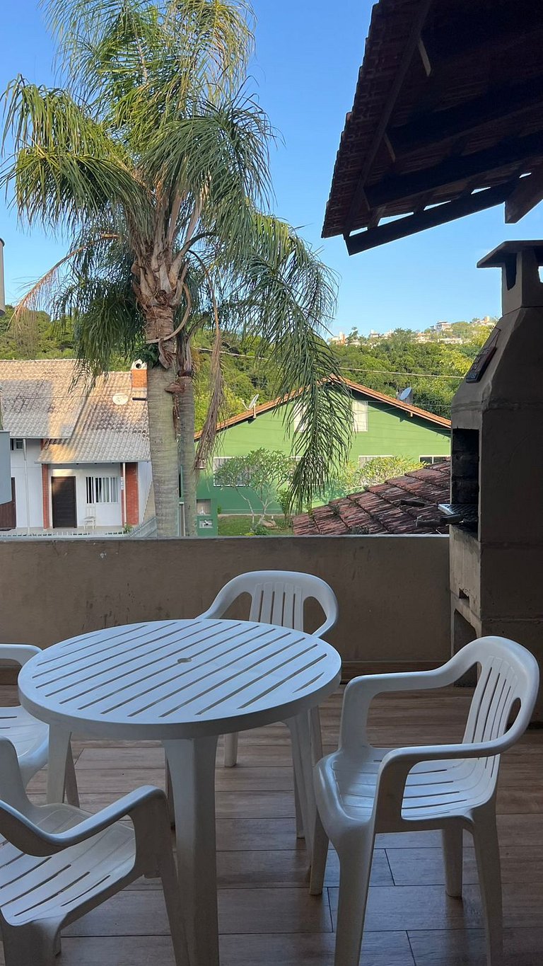 Apto 06 Rua Uirapuru - 6 pessoas - Bombas