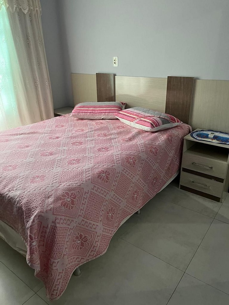 Casa para até 10 pessoas com conforto e lazer
