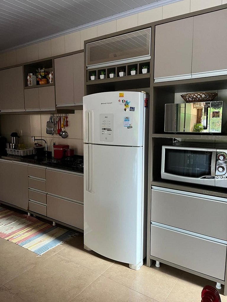 Casa para até 10 pessoas com conforto e lazer