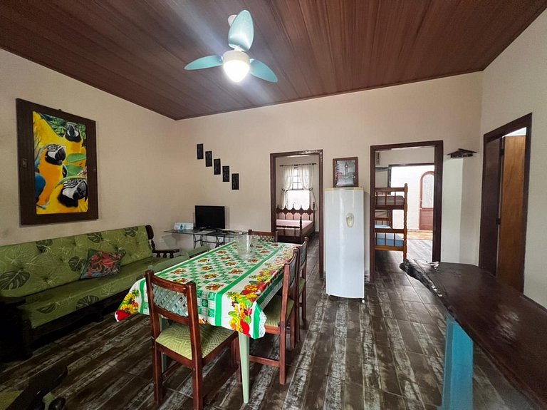 Arara House - 1000 m from the beach