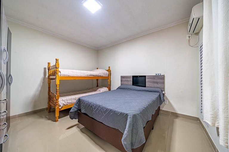 Apt. 104 - 6 people - Bombas