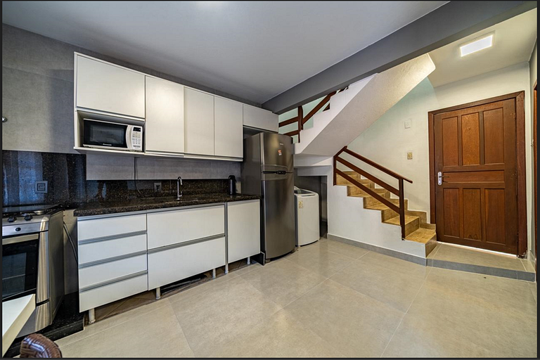 Bombas Apt (6people) 350m to beach w/ BBQ