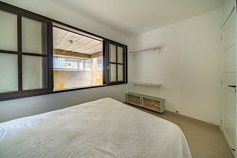 Casa Térrea Bombas (9pes) 130 m Mar c/ Churrasq