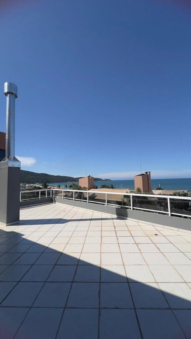 Ocean View Penthouse | Bombas | Sleeps 8 | 80m Sea