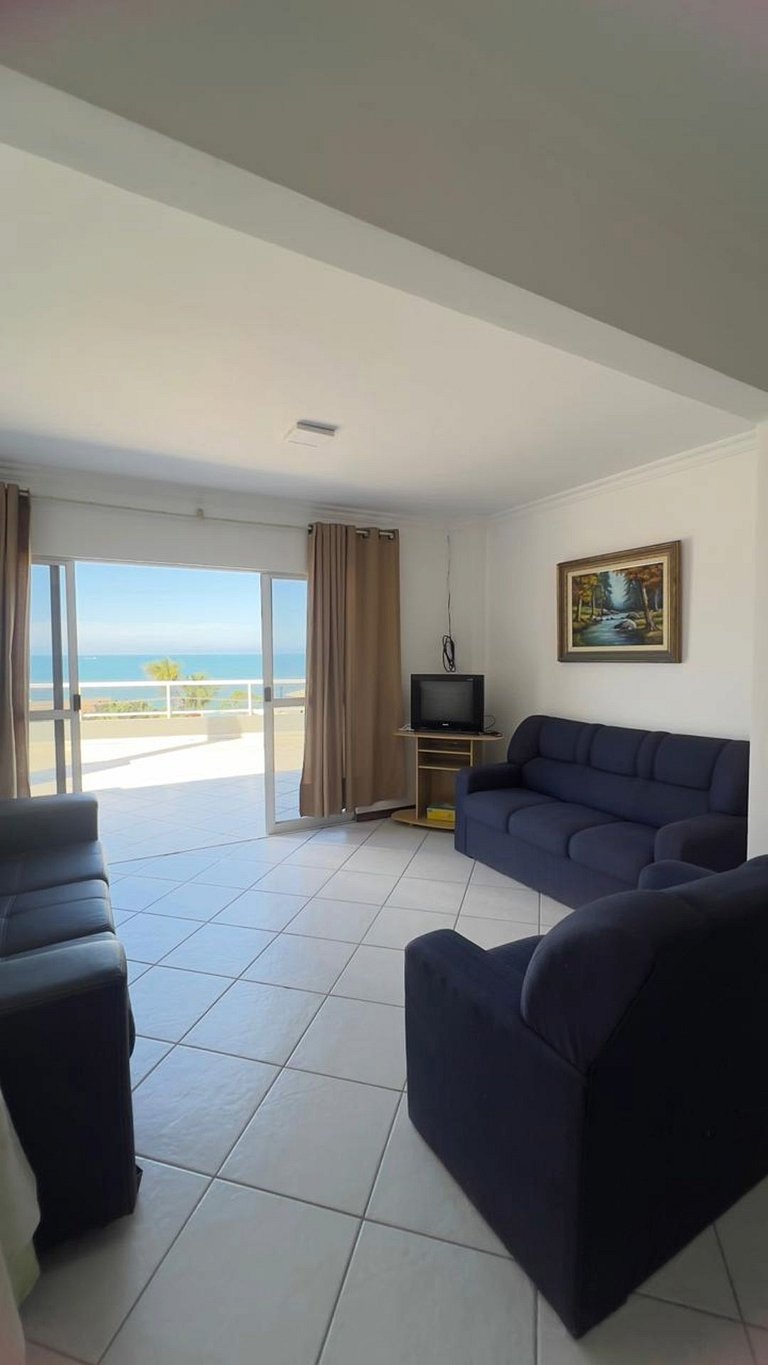 Ocean View Penthouse | Bombas | Sleeps 8 | 80m Sea